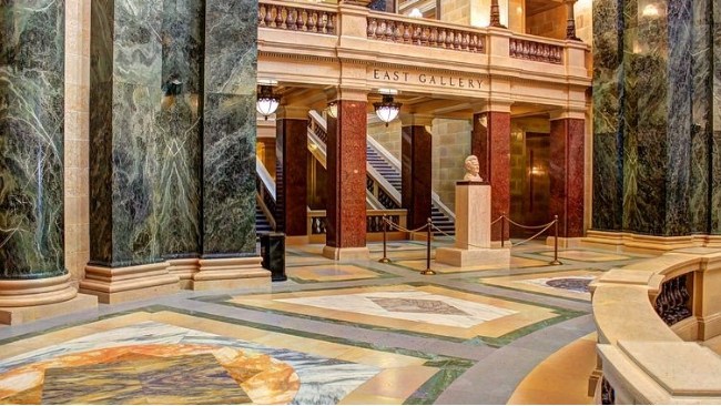 家庭裝修中采用天然大理石有哪些優(yōu)缺點(diǎn) 家庭裝修中采用天然大理石有哪些優(yōu)缺點(diǎn)